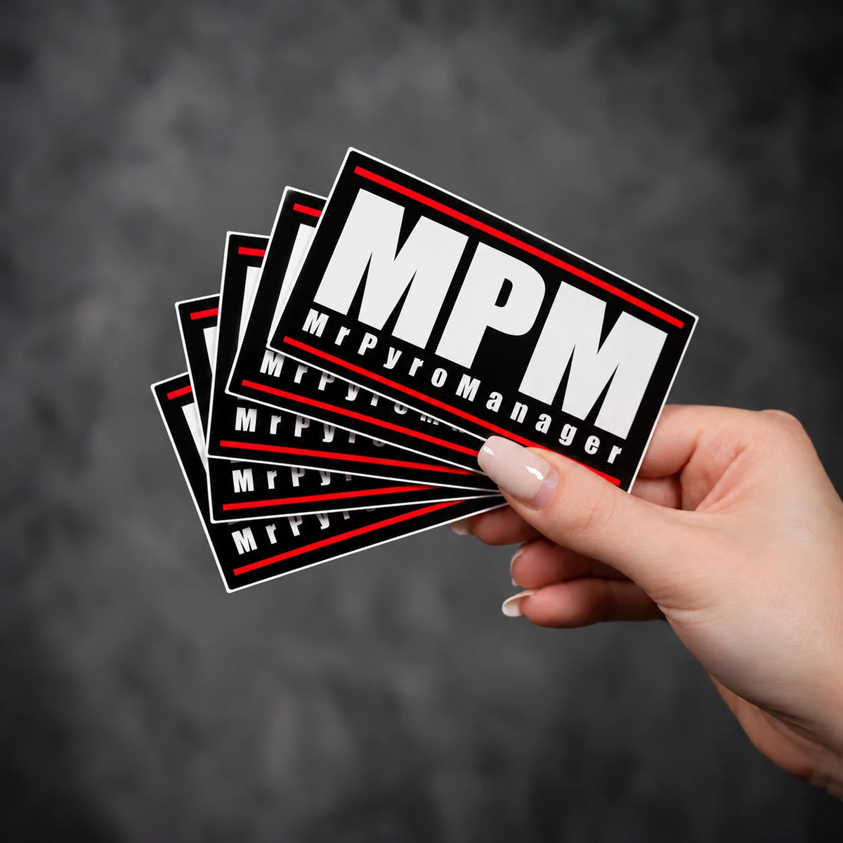 MPM STICKER – MRPYROMANAGER LOGO SCHWARZ ROT WEISS