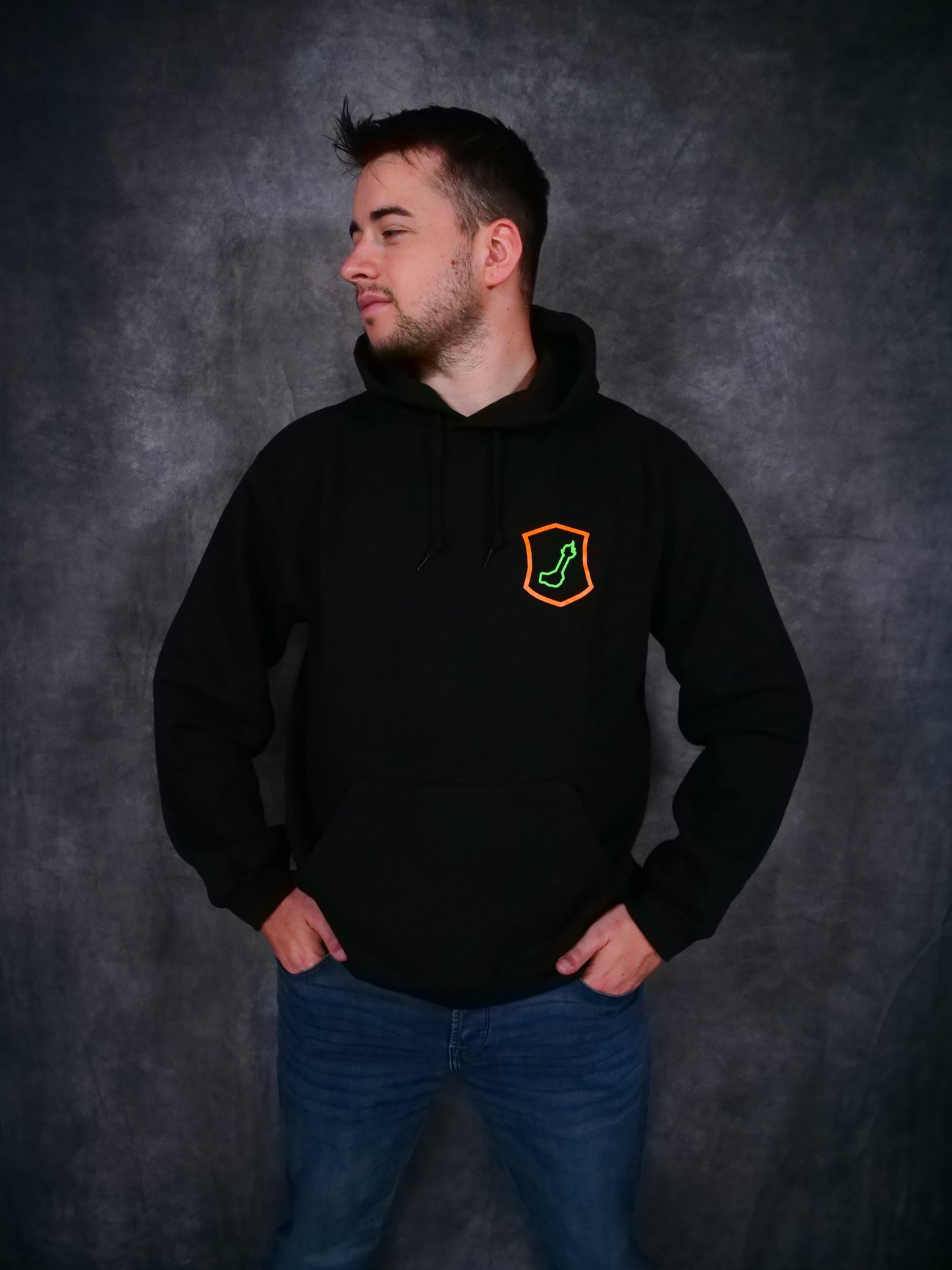 Hoodie – “FIGHT 4 PYRO” (Glow in the Dark Edition) – Sonderaktion!