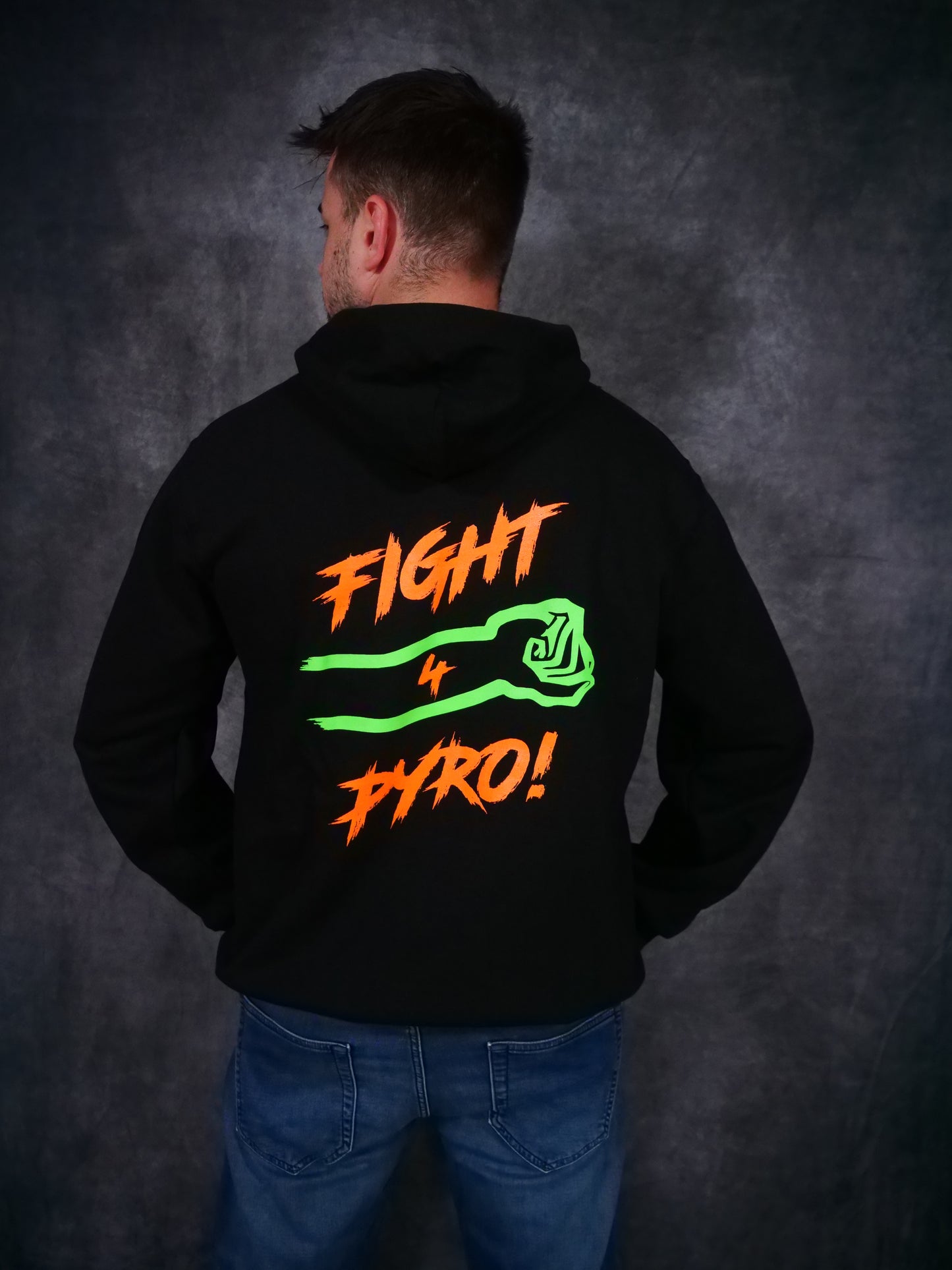 Hoodie – “FIGHT 4 PYRO” (Glow in the Dark Edition) – Sonderaktion!