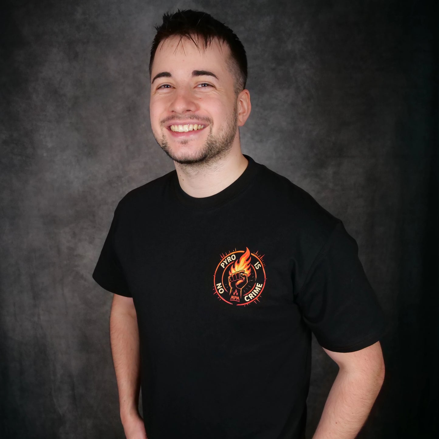 PYRO IS NO CRIME T-Shirt – Orange Edition 2025