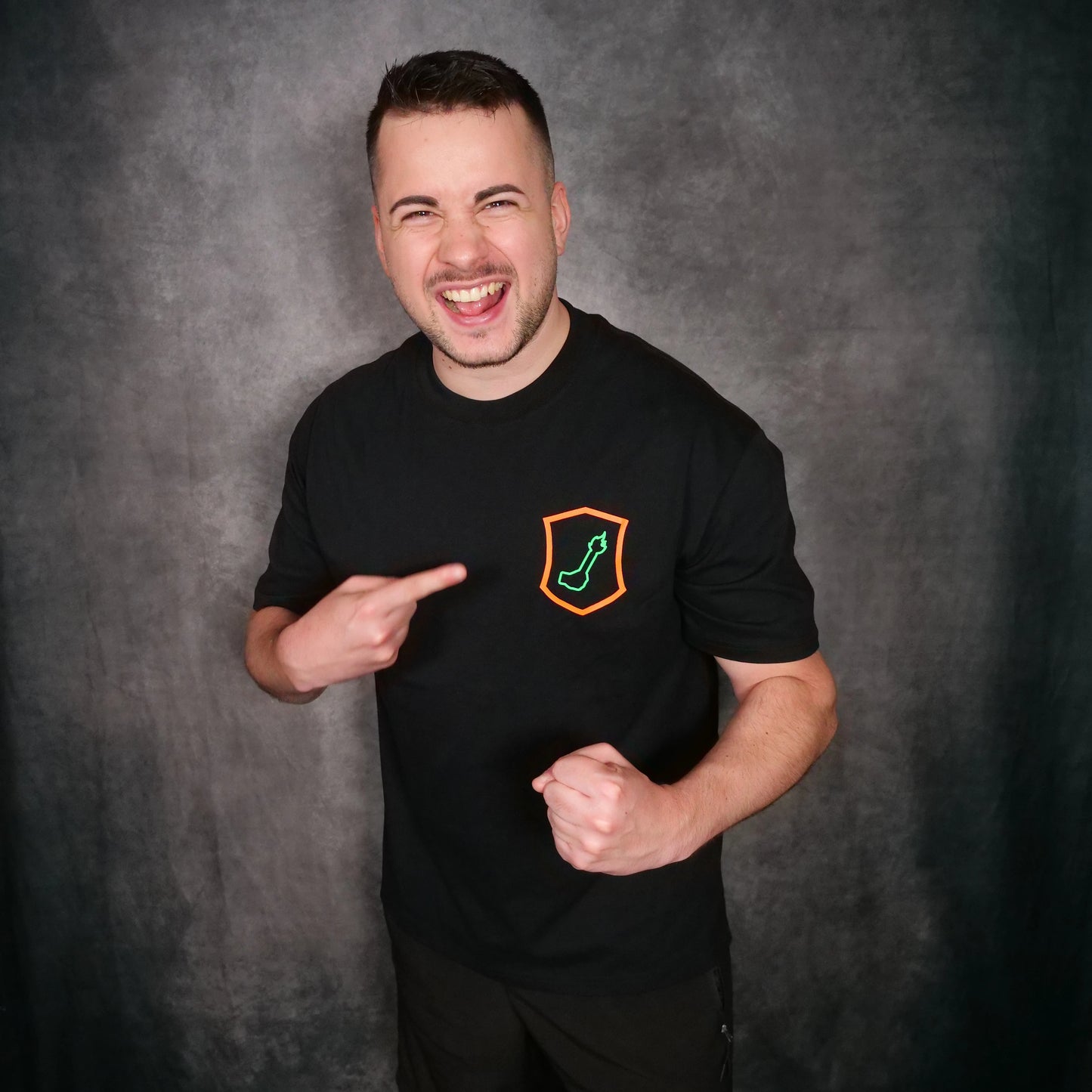 FIGHT4PYRO T-SHIRT – NEON EDITION 2026